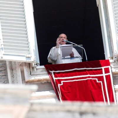 Papa Francisco lanza fondo para apoyar a afectados por la crisis del COVID-19