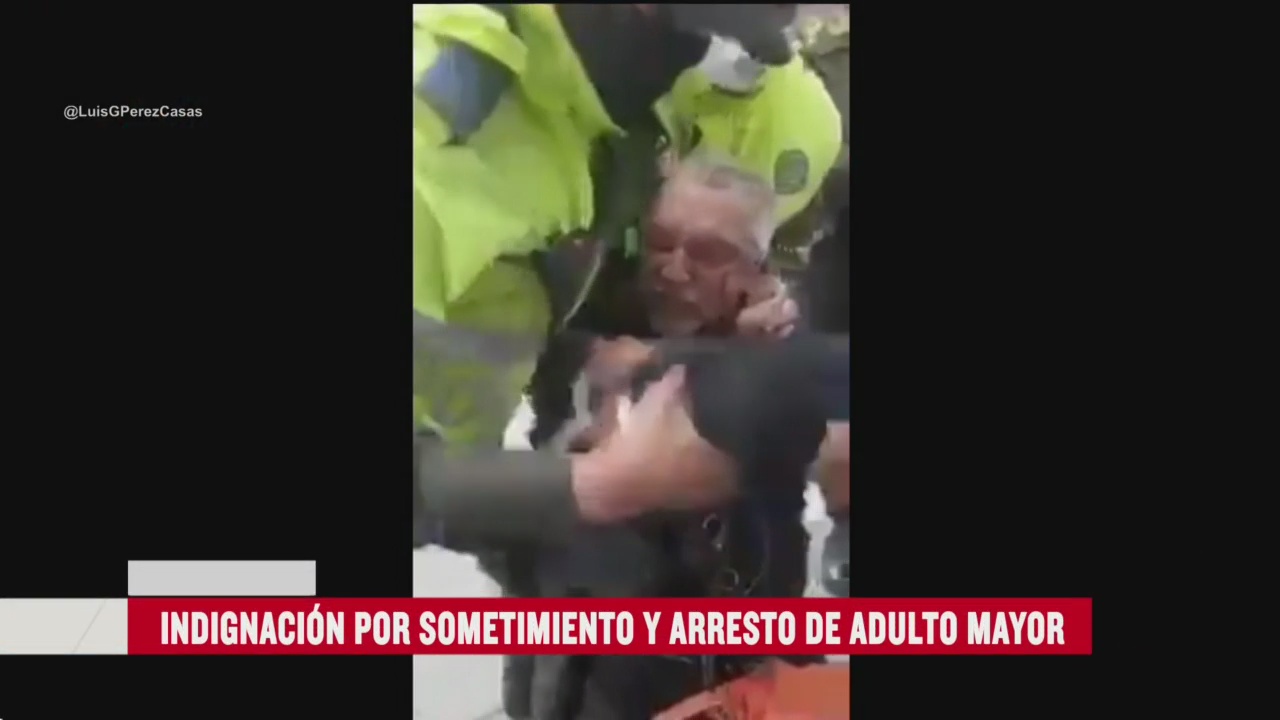 FOTO: policias someten violentamente a adulto mayor por no usar cubrebocas