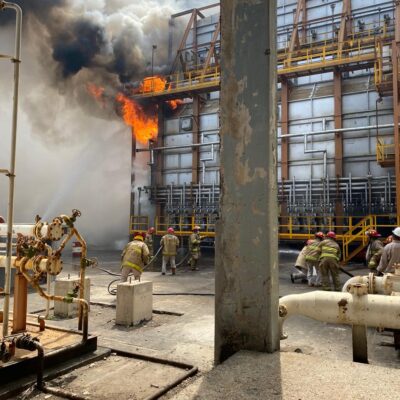 Sismo provoca conato de incendio en refinería de Pemex en Salina Cruz, Oaxaca
