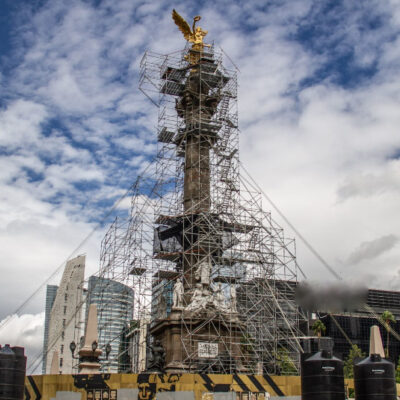 Morena propone trabajo comunitario a quien dañe monumentos durante marchas