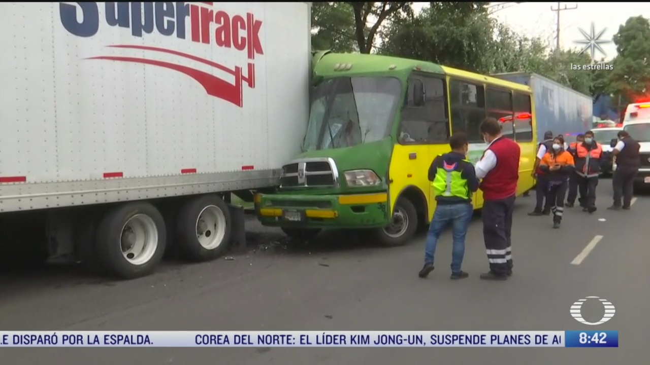 transporte publico choca contra camion de carga en cdmx