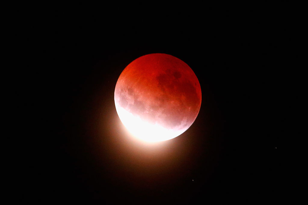 Hora y fecha para ver eclipse penumbral de luna en México