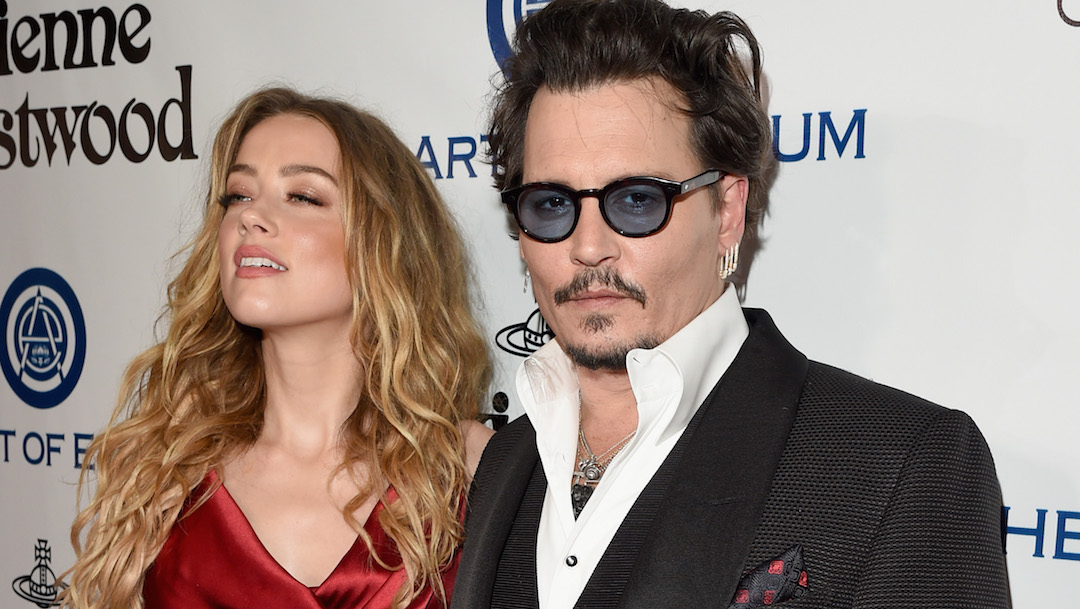Amber Heard Defecó Cama de Johnny Depp