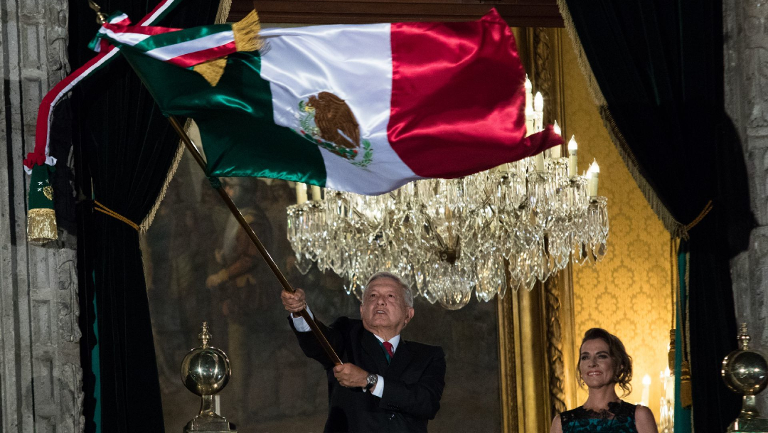 Andrés Manuel López Obrador, Presidente de México, encabezando el grito de Independencia.