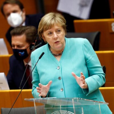Merkel: La pandemia de COVID-19 muestra los límites del populismo que niegan realidad