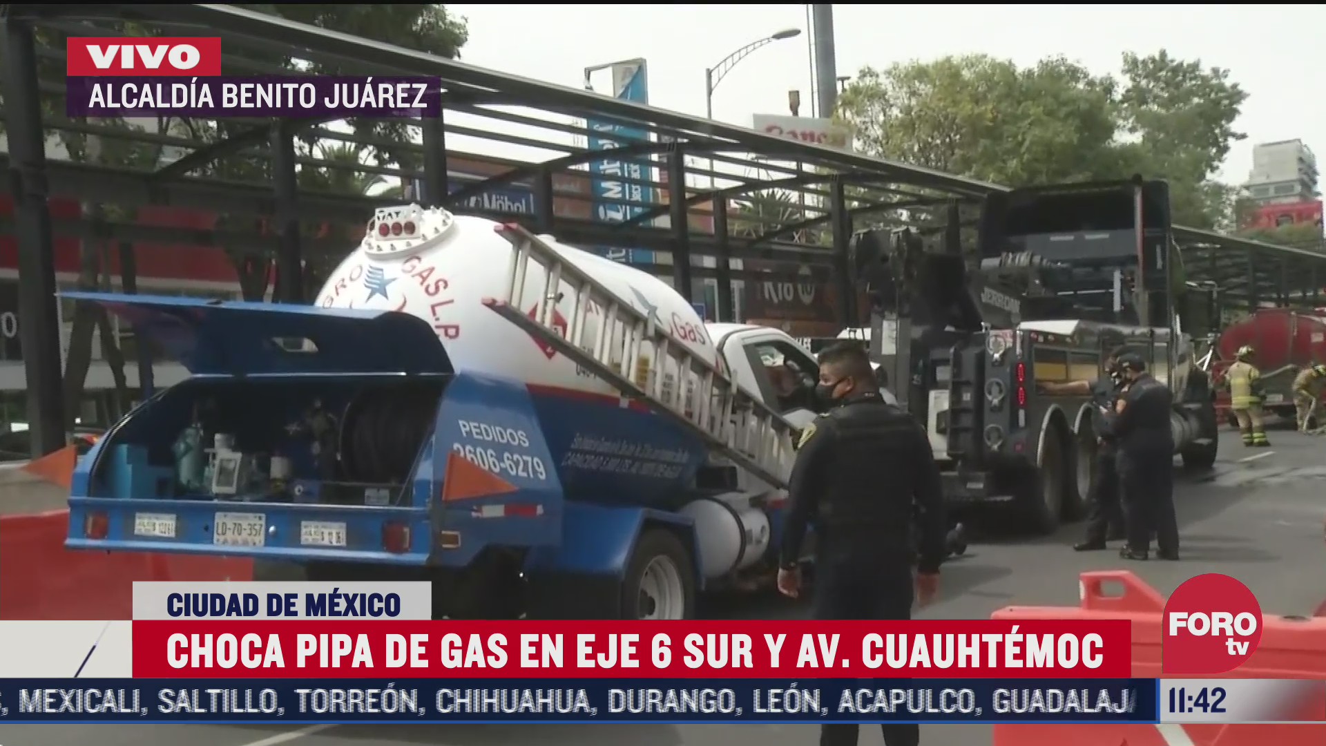 continuan trabajos para retirar pipa de gas que choco en avenida cuauhtemoc en cdmx