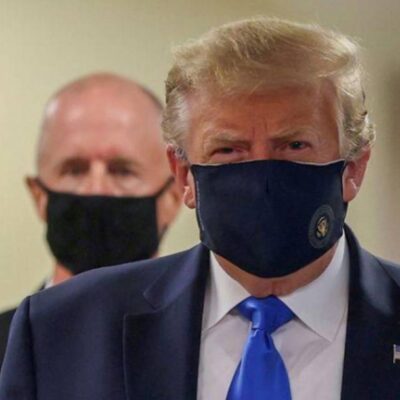 Trump arremete contra profesionales de la salud por aumento de casos de coronavirus