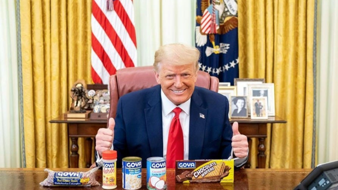 Trump promociona productos Goya en medio del "boicot" a la marca
