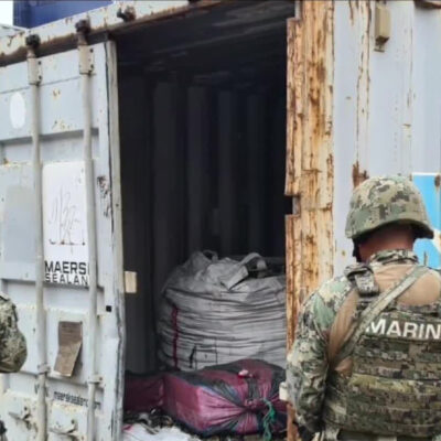 Detienen a dos con más de 100 kilos de cocaína en Manzanillo, Colima