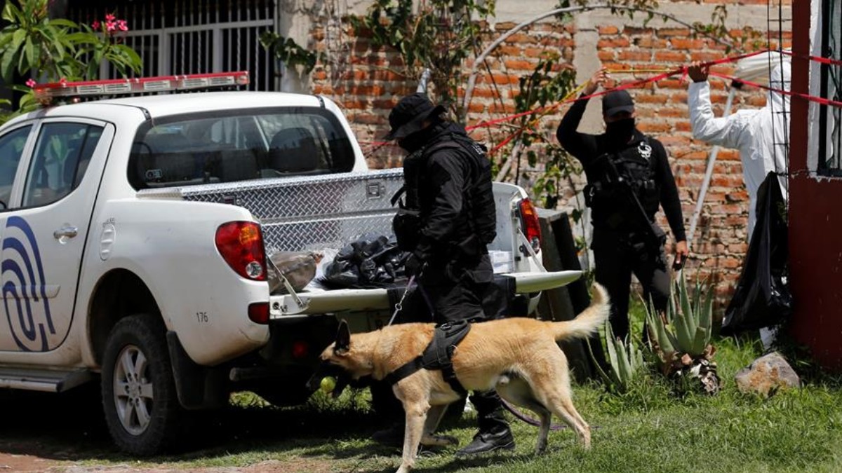 Suman-28-cuerpos-encontrados-en-fosa-clandestina-de-Jalisco