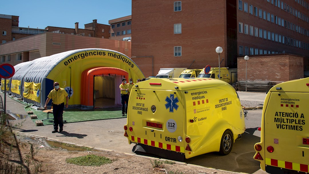 Hospital español para los nuevos brotes de coronavirus , Cataluña obliga a usar cubrebocas para prevenir el COVID-19