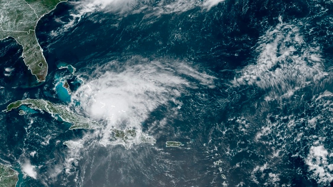Imagen de satélite del huracán Isaías