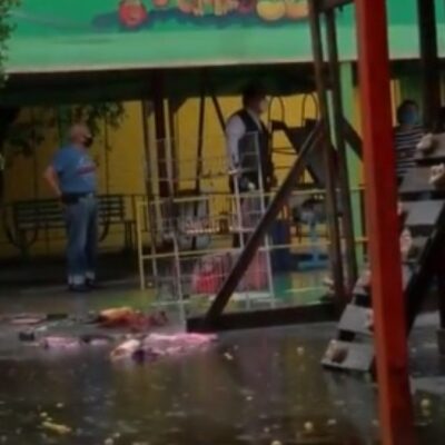 Cae rayo en kínder e incendia salón de clases en Nuevo León