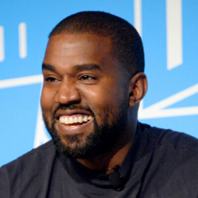 Rapero Kanye West publica una serie de tuits ‘extraños’ durante la noche