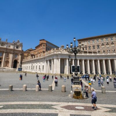 El Vaticano publica manual para tratar los casos de abusos a menores