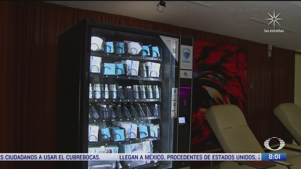 mexicanos crean maquina dispensadora con material basico para medicos