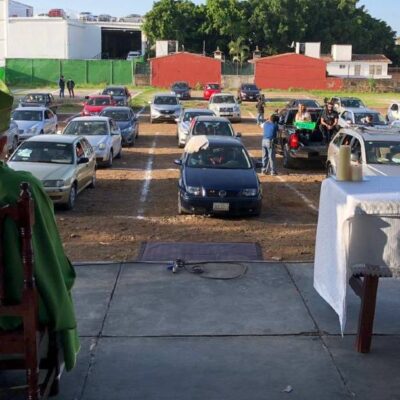 Iglesia Católica celebra en Morelos la primera “automisa”