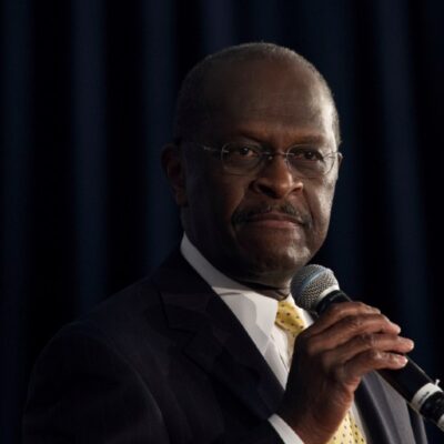 Muere por COVID-19 Herman Cain, exaspirante presidencial en Estados Unidos