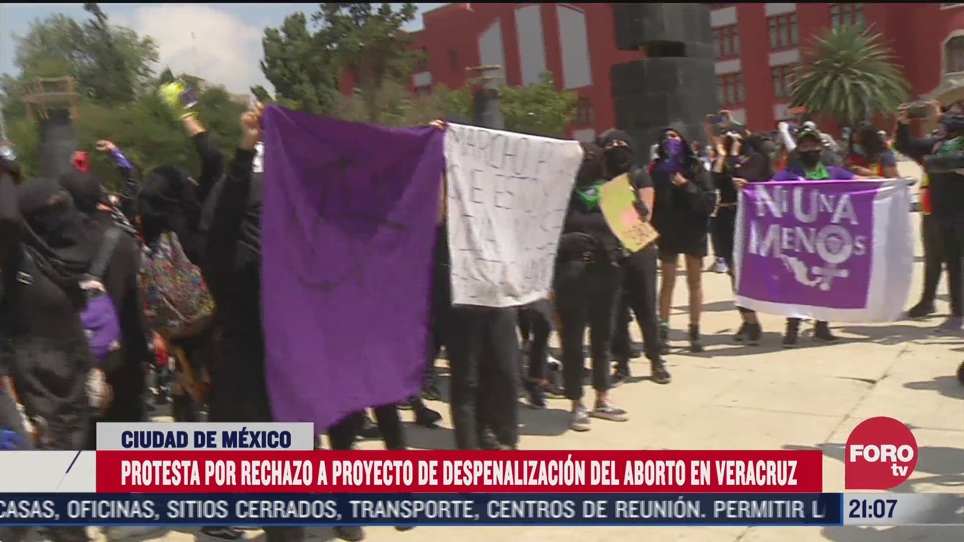 Cientos de mujeres protestan en calles de la CDMX tras el rechazo de la SCJN a despenalizar el aborto en Veracruz