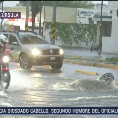 Reportan inundación y encharcamientos en Insurgentes, CDMX