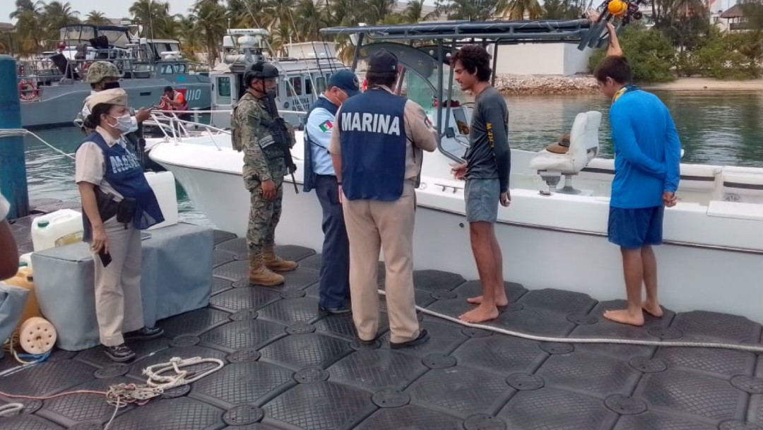Semar rescata a nueve personas en costas de Quintana Roo