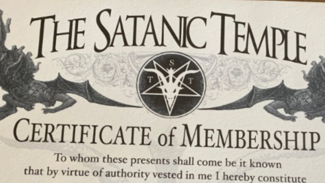 templo-satanico-certificado-ofrece-becas-universidad