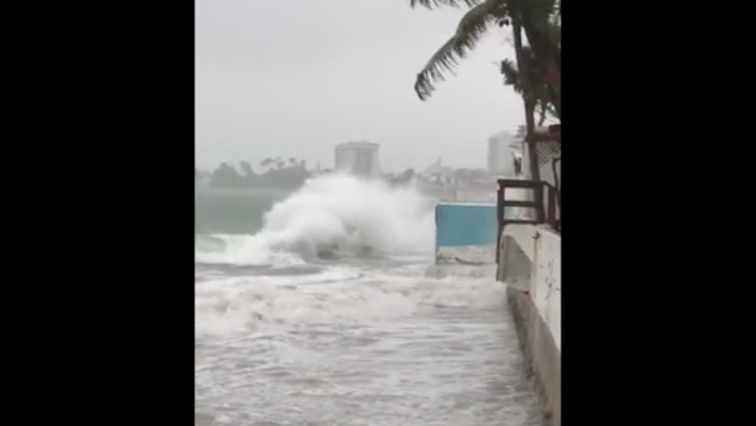 Tormenta tropical 'Isaías' deja copiosas lluvias a su paso por Puerto Rico y Antillas Menores
