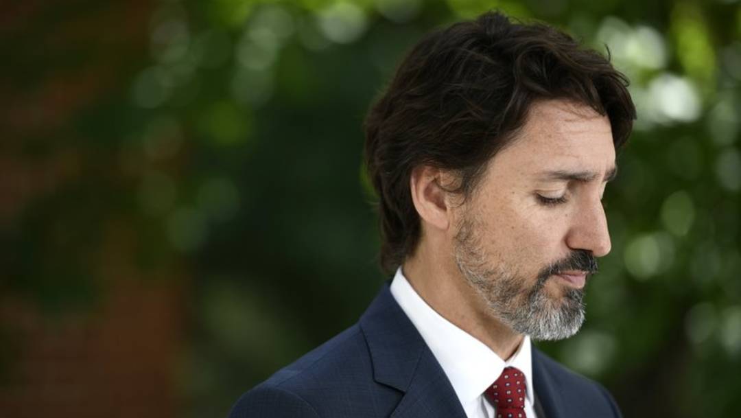 Margaret y Alexandre Trudeau, madre y hermano del primer ministro canadiense Justin Trudeau, son investigados por conflicto de interés