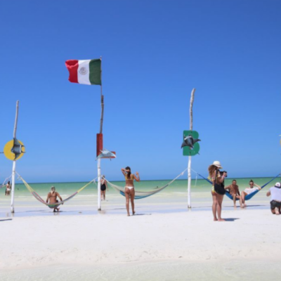 Holbox y Cozumel reabren al turismo tras contigencia