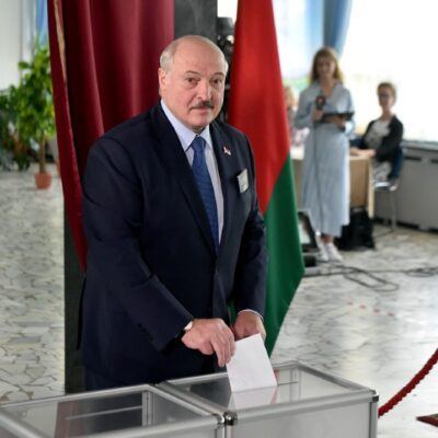 Bielorrusia detiene a 2 mil personas durante protestas por elecciones