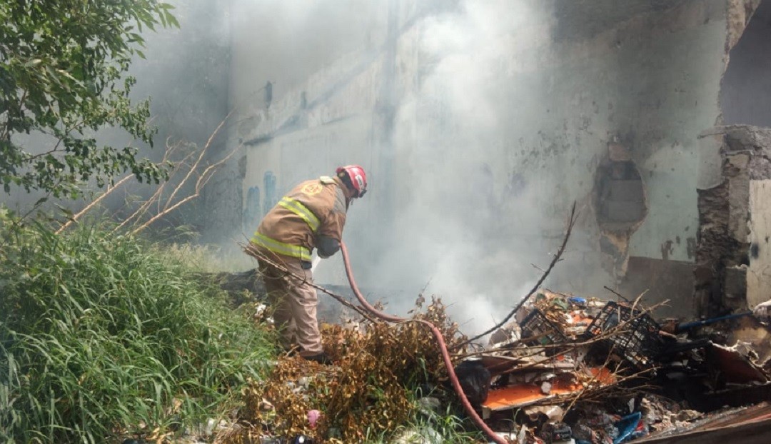 Incendio-en-vivienda-deja-2-militares-muertos-en-Nuevo-León