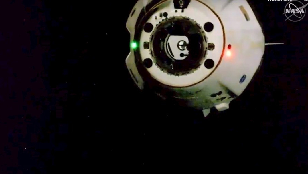 Fotografía de la cápsula Dragon Endeavour SpaceX