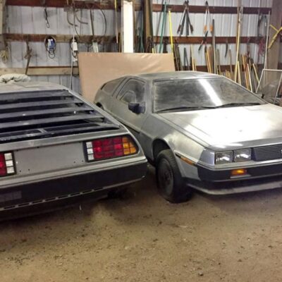 Encuentran dos DeLorean abandonados en 1981 en un granero de California