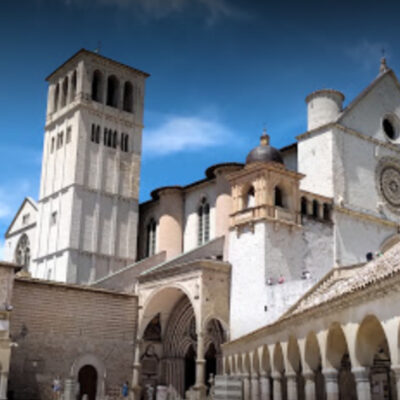 18 frailes de un convento en Italia dan positivo a COVID-19