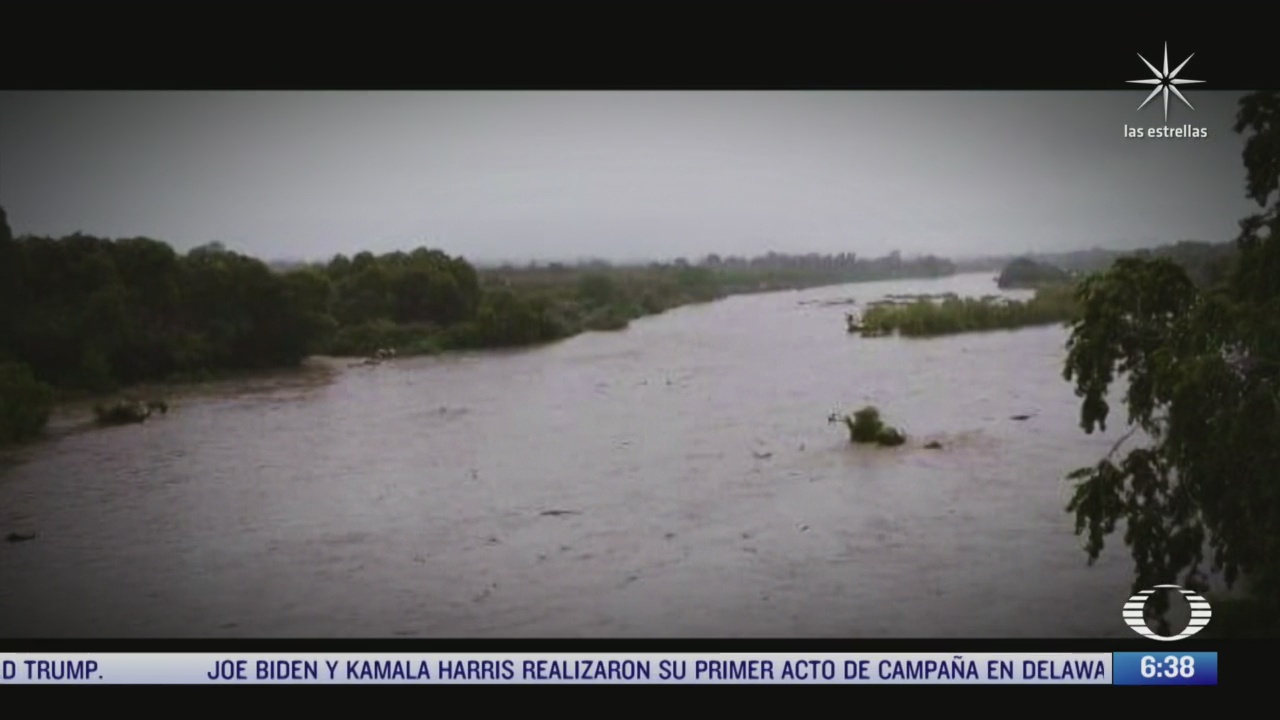 desbordamiento de rio deja a decenas de familias afectadas en veracruz