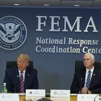 Mike Pence afirma que estaban ‘preparados para lo peor’ ante el paso del huracán Laura por EEUU