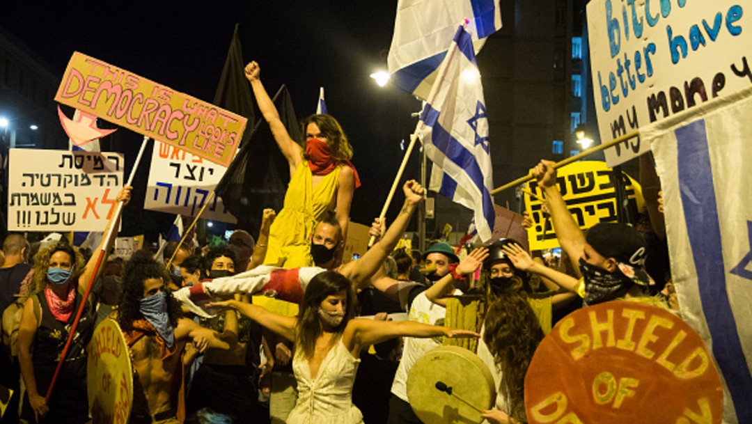 Más de 10 mil israelíes vuelven a manifestarse y piden renuncia de Netanyahu
