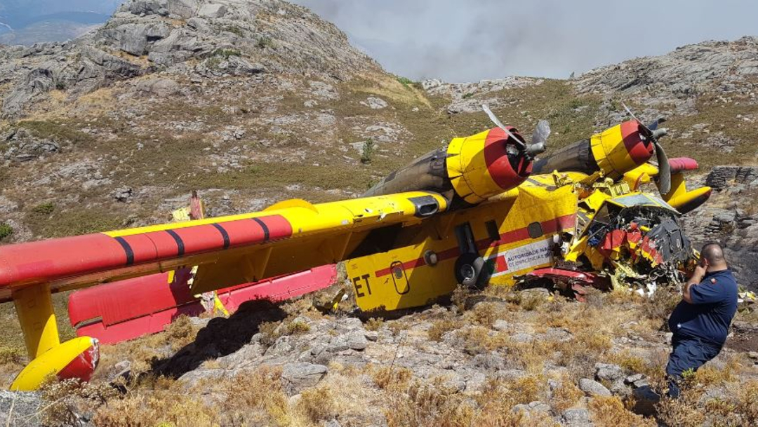 Un hidroavión portugués se estrelló el sábado en España mientras combatía un incendio