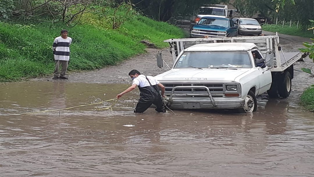 Lluvias causan encharcamientos en 46 municipios de Guanajuato.