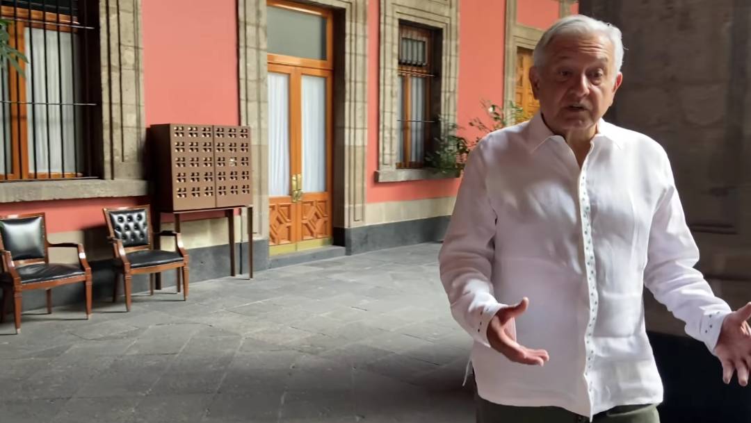 El presidente López Obrador se comprometió a seguir mejorando el sistema de salud pública