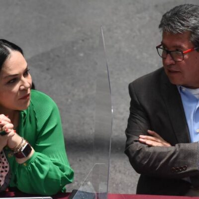 Choca Morena por consulta para juicio a expresidentes Peña Nieto y Calderón por corrupción
