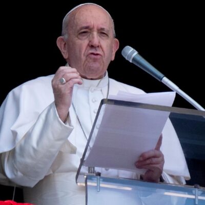 El papa Francisco alerta de sobre ‘patologías sociales’ de la pandemia por COVID-19