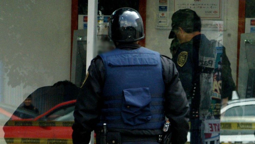 Policía detiene a hombre tras poner trampa a cajero automático en colonia Narvarte, CDMX