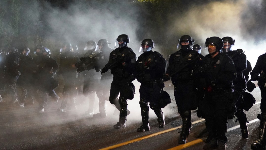 Protestas en Portland dejan 24 detenidos y un agente herido