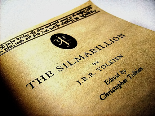 Portada de The Silmarillion