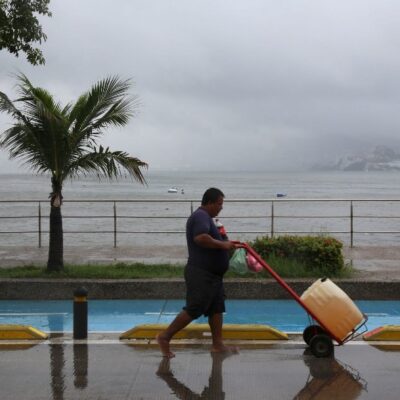 Emiten alerta amarilla en Jalisco por tormenta tropical 'Hernán'