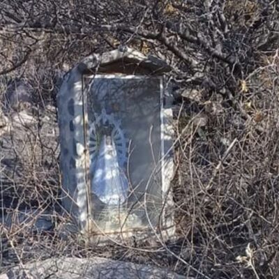 Encuentran figura de la Virgen intacta tras fuerte incendio en Argentina