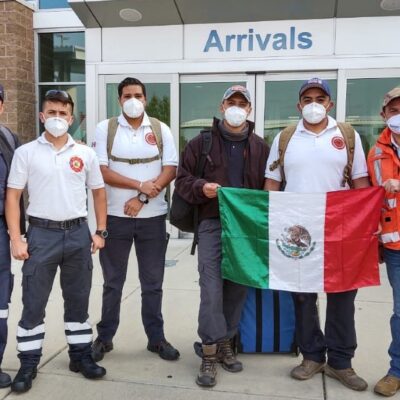 Bomberos de Guanajuato apoyan en labores de rescate por incendios en Estados Unidos