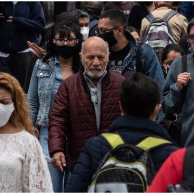 México rebasa los 70 mil muertos por COVID-19
