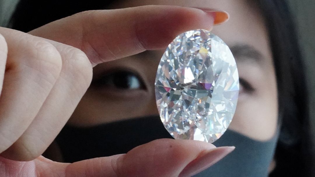 Diamante 'extremadamente raro' de 102 quilates será subastado (1)
